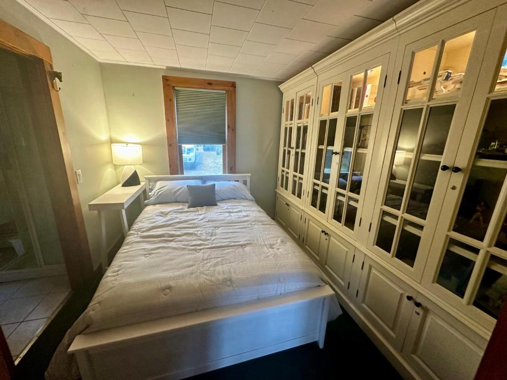 Budget Double Room interior